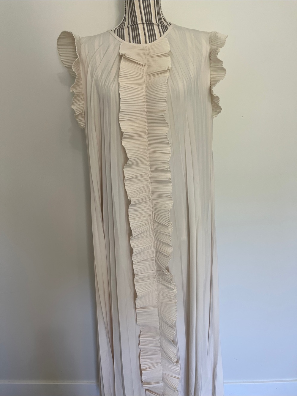 SHEIN Cream Pleated Ruffle Maxi Dress